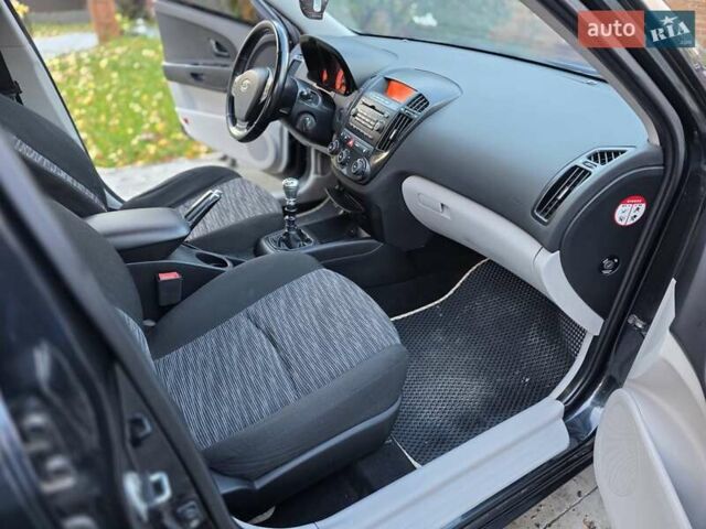 Киа Сид 2008 в Бердичеве на Automoto.ua Черный Киа Сид, объемом двигателя 1.4 л и пробегом 167 тыс. км за 4950 $, фото 20 на Automoto.ua