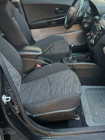Черный Киа Сид, объемом двигателя 1.6 л и пробегом 229 тыс. км за 4700 $, фото 3 на Automoto.ua
