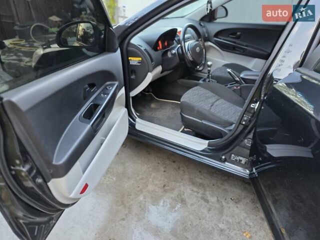 Киа Сид 2008 в Бердичеве на Automoto.ua Черный Киа Сид, объемом двигателя 1.4 л и пробегом 167 тыс. км за 4950 $, фото 25 на Automoto.ua