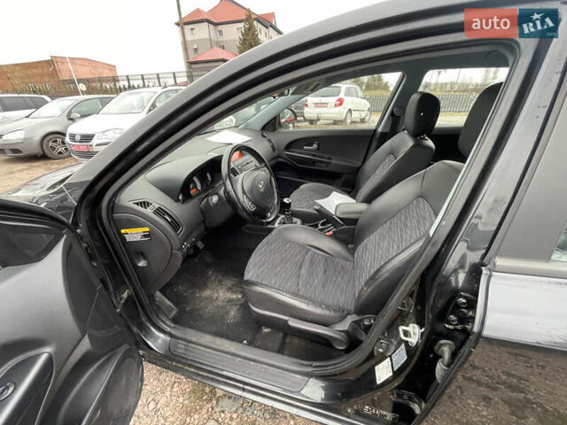 Черный Киа Сид, объемом двигателя 1.4 л и пробегом 256 тыс. км за 5200 $, фото 14 на Automoto.ua