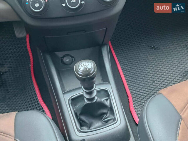 Черный Киа Сид, объемом двигателя 1.6 л и пробегом 261 тыс. км за 6990 $, фото 14 на Automoto.ua
