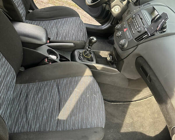 Черный Киа Сид, объемом двигателя 1.6 л и пробегом 222 тыс. км за 5400 $, фото 15 на Automoto.ua