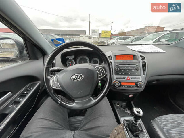 Черный Киа Сид, объемом двигателя 1.4 л и пробегом 256 тыс. км за 5200 $, фото 16 на Automoto.ua