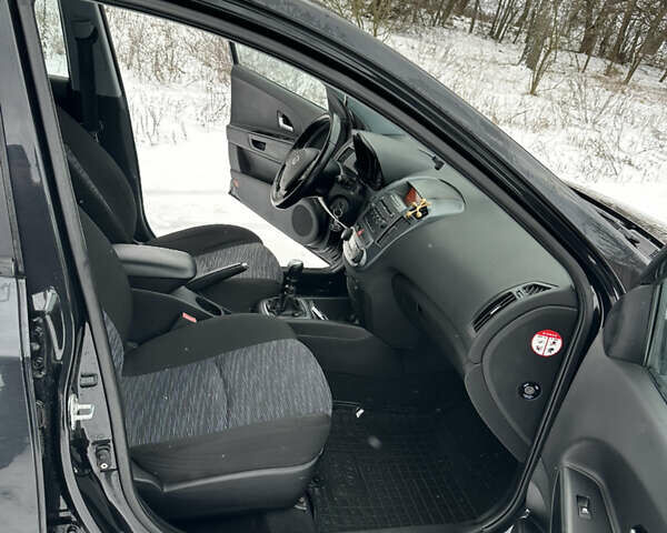 Чорний Кіа Сід, об'ємом двигуна 1.58 л та пробігом 180 тис. км за 5350 $, фото 11 на Automoto.ua