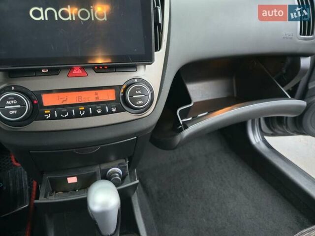 Чорний Кіа Сід, об'ємом двигуна 1.6 л та пробігом 216 тис. км за 6500 $, фото 14 на Automoto.ua