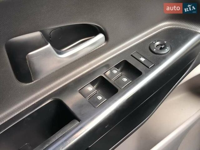 Чорний Кіа Сід, об'ємом двигуна 1.59 л та пробігом 258 тис. км за 6290 $, фото 24 на Automoto.ua