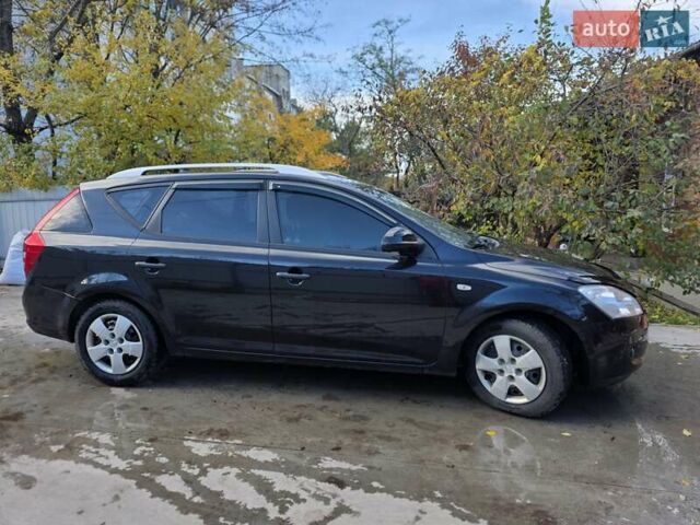 Кіа Сід 2008 у Бердичеве на Automoto.ua Чорний Кіа Сід, об'ємом двигуна 1.4 л та пробігом 167 тис. км за 4450 $, фото 36 на Automoto.ua