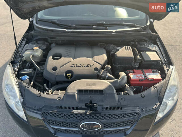 Чорний Кіа Сід, об'ємом двигуна 1.6 л та пробігом 296 тис. км за 4999 $, фото 6 на Automoto.ua