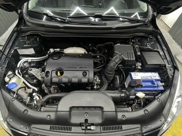 Черный Киа Сид, объемом двигателя 1.6 л и пробегом 230 тыс. км за 5500 $, фото 4 на Automoto.ua