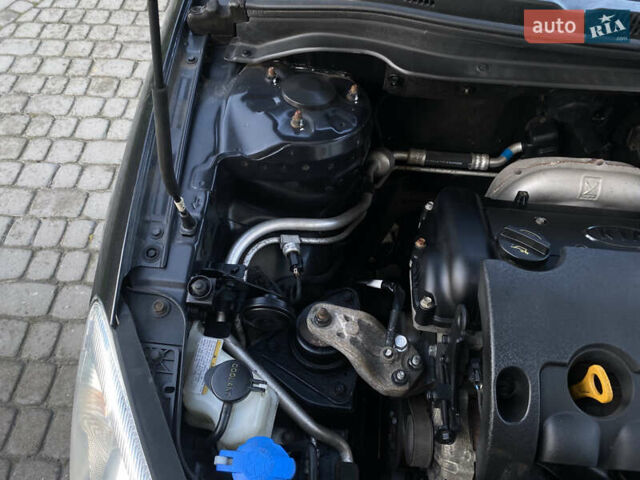 Чорний Кіа Сід, об'ємом двигуна 1.4 л та пробігом 207 тис. км за 5850 $, фото 75 на Automoto.ua