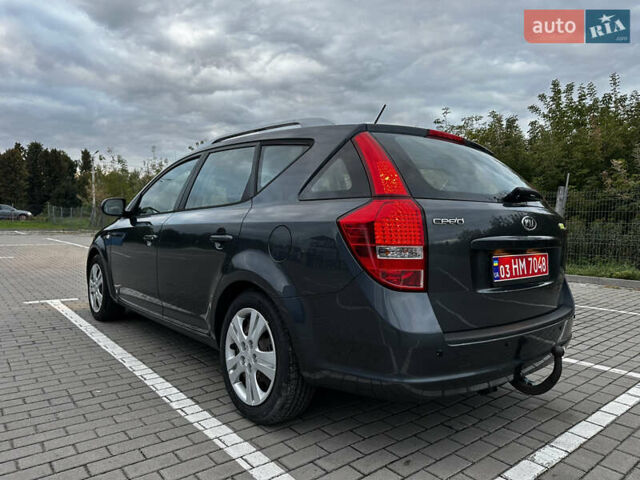 Черный Киа Сид, объемом двигателя 1.4 л и пробегом 221 тыс. км за 5350 $, фото 3 на Automoto.ua