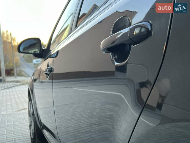 Киа Сид 2009 в Тернополе на Automoto.ua Черный Киа Сид, объемом двигателя 1.6 л и пробегом 239 тыс. км за 5499 $, фото 51 на Automoto.ua