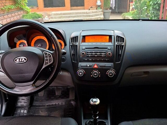 Черный Киа Сид, объемом двигателя 1.6 л и пробегом 168 тыс. км за 5800 $, фото 6 на Automoto.ua
