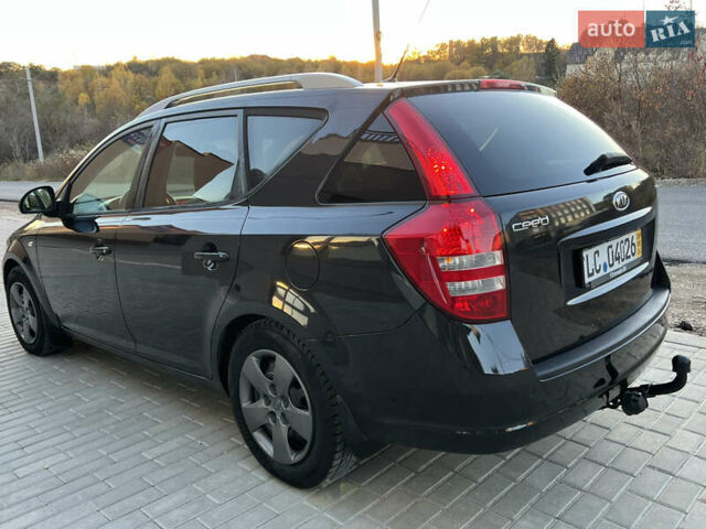 Киа Сид 2009 в Тернополе на Automoto.ua Черный Киа Сид, объемом двигателя 1.6 л и пробегом 239 тыс. км за 5499 $, фото 13 на Automoto.ua