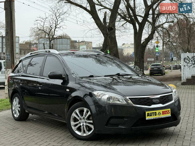 Черный Киа Сид, объемом двигателя 1.59 л и пробегом 285 тыс. км за 6500 $, фото 5 на Automoto.ua
