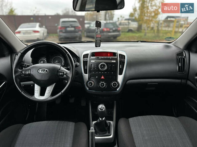 Киа Сид 2009 в Виннице на Automoto.ua Черный Киа Сид, объемом двигателя 1.6 л и пробегом 195 тыс. км за 7000 $, фото 54 на Automoto.ua