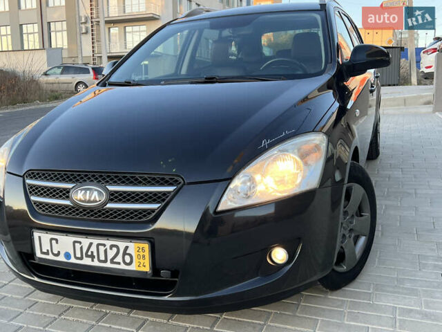 Киа Сид 2009 в Тернополе на Automoto.ua Черный Киа Сид, объемом двигателя 1.6 л и пробегом 239 тыс. км за 5499 $, фото 4 на Automoto.ua