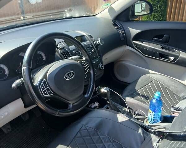 Черный Киа Сид, объемом двигателя 0 л и пробегом 65 тыс. км за 6700 $, фото 3 на Automoto.ua