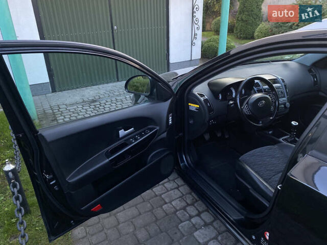 Чорний Кіа Сід, об'ємом двигуна 1.4 л та пробігом 207 тис. км за 5850 $, фото 41 на Automoto.ua