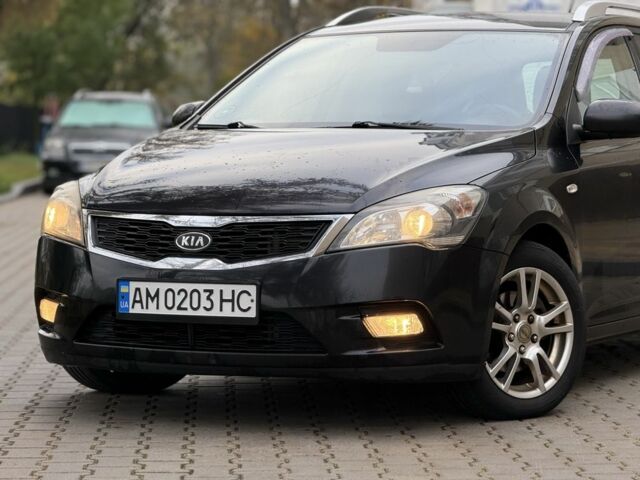 Киа Сид 2009 в Житомире на Automoto.ua Черный Киа Сид, объемом двигателя 1.6 л и пробегом 309 тыс. км за 5800 $, фото 3 на Automoto.ua