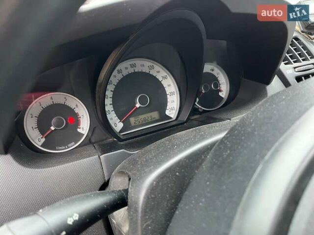 Черный Киа Сид, объемом двигателя 1.4 л и пробегом 255 тыс. км за 4955 $, фото 5 на Automoto.ua