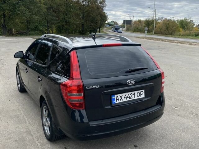 Черный Киа Сид, объемом двигателя 1.6 л и пробегом 250 тыс. км за 6500 $, фото 2 на Automoto.ua