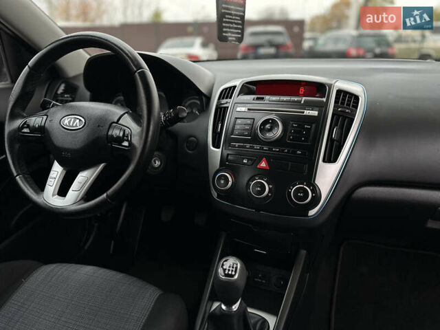 Киа Сид 2009 в Виннице на Automoto.ua Черный Киа Сид, объемом двигателя 1.6 л и пробегом 195 тыс. км за 7000 $, фото 50 на Automoto.ua