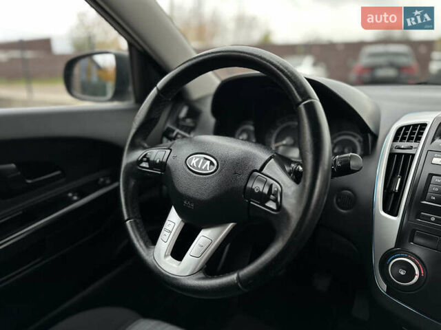 Киа Сид 2009 в Виннице на Automoto.ua Черный Киа Сид, объемом двигателя 1.6 л и пробегом 195 тыс. км за 7000 $, фото 51 на Automoto.ua