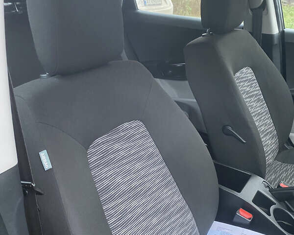 Черный Киа Сид, объемом двигателя 1.59 л и пробегом 177 тыс. км за 6300 $, фото 35 на Automoto.ua