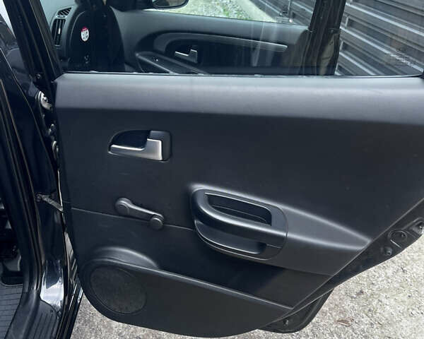 Чорний Кіа Сід, об'ємом двигуна 1.59 л та пробігом 208 тис. км за 6499 $, фото 8 на Automoto.ua