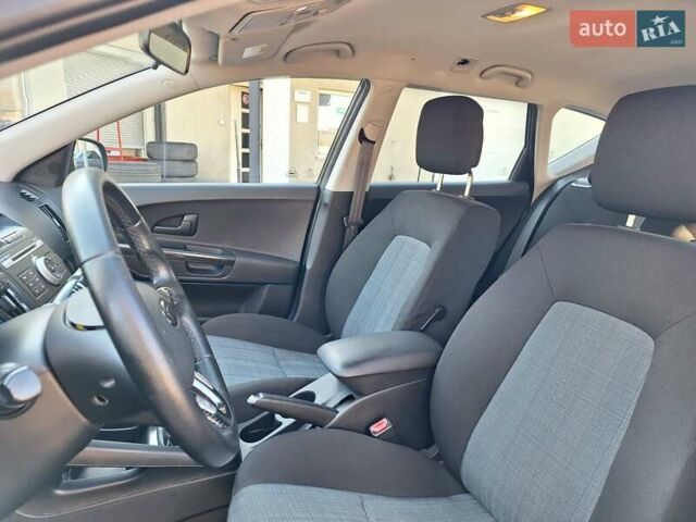 Черный Киа Сид, объемом двигателя 1.4 л и пробегом 210 тыс. км за 5300 $, фото 30 на Automoto.ua
