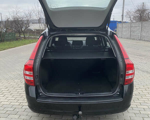 Чорний Кіа Сід, об'ємом двигуна 1.59 л та пробігом 177 тис. км за 6400 $, фото 26 на Automoto.ua