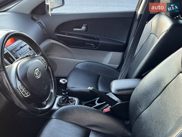 Киа Сид 2009 в Тернополе на Automoto.ua Черный Киа Сид, объемом двигателя 1.6 л и пробегом 239 тыс. км за 5499 $, фото 41 на Automoto.ua