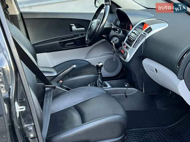 Киа Сид 2009 в Тернополе на Automoto.ua Черный Киа Сид, объемом двигателя 1.6 л и пробегом 239 тыс. км за 5499 $, фото 61 на Automoto.ua