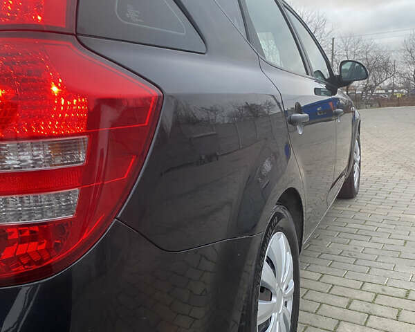 Чорний Кіа Сід, об'ємом двигуна 1.59 л та пробігом 177 тис. км за 6200 $, фото 9 на Automoto.ua