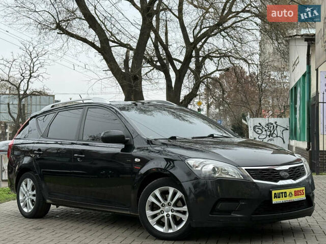 Черный Киа Сид, объемом двигателя 1.59 л и пробегом 285 тыс. км за 6500 $, фото 4 на Automoto.ua