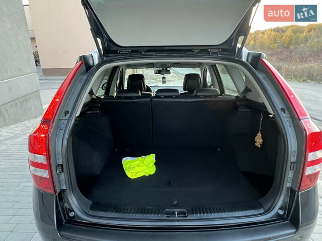 Киа Сид 2009 в Тернополе на Automoto.ua Черный Киа Сид, объемом двигателя 1.6 л и пробегом 239 тыс. км за 5499 $, фото 52 на Automoto.ua