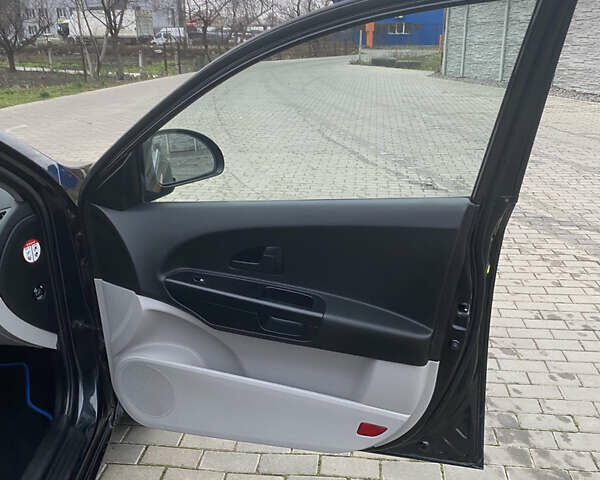Чорний Кіа Сід, об'ємом двигуна 1.59 л та пробігом 177 тис. км за 6400 $, фото 34 на Automoto.ua