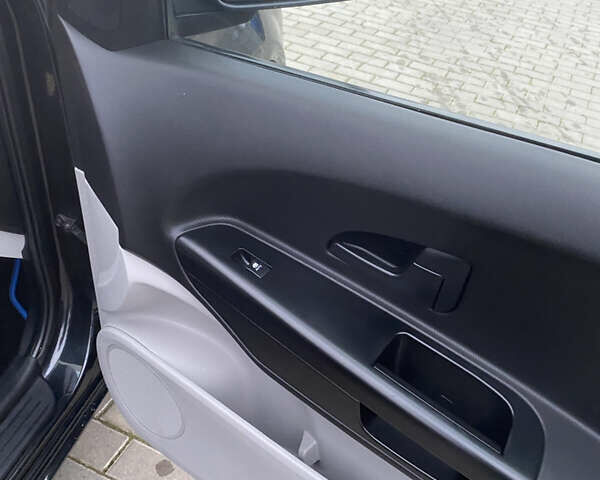 Черный Киа Сид, объемом двигателя 1.59 л и пробегом 177 тыс. км за 6300 $, фото 33 на Automoto.ua