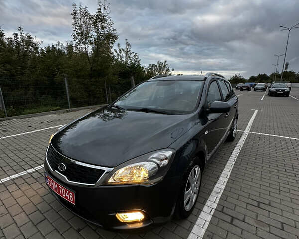 Черный Киа Сид, объемом двигателя 1.4 л и пробегом 221 тыс. км за 5350 $, фото 10 на Automoto.ua
