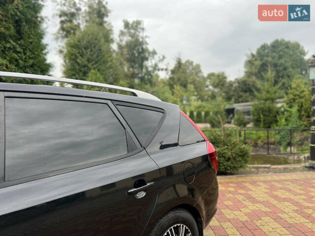 Черный Киа Сид, объемом двигателя 1.6 л и пробегом 272 тыс. км за 4400 $, фото 4 на Automoto.ua
