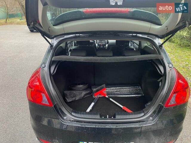 Черный Киа Сид, объемом двигателя 1.4 л и пробегом 213 тыс. км за 5000 $, фото 3 на Automoto.ua