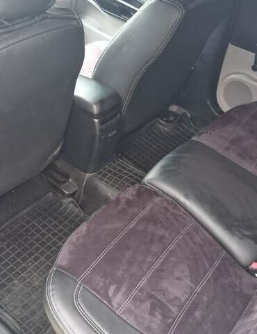 Чорний Кіа Сід, об'ємом двигуна 1.59 л та пробігом 168 тис. км за 5500 $, фото 9 на Automoto.ua