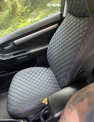 Черный Киа Сид, объемом двигателя 1.4 л и пробегом 213 тыс. км за 5000 $, фото 1 на Automoto.ua