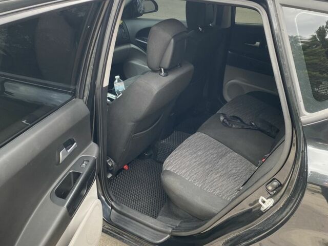 Черный Киа Сид, объемом двигателя 1.6 л и пробегом 250 тыс. км за 6500 $, фото 6 на Automoto.ua