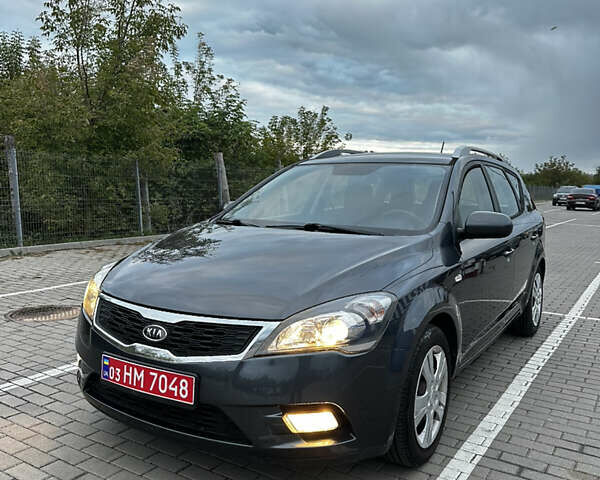 Черный Киа Сид, объемом двигателя 1.4 л и пробегом 221 тыс. км за 5350 $, фото 1 на Automoto.ua