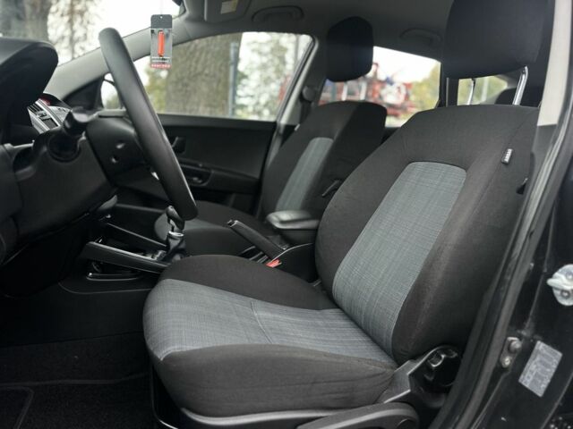 Черный Киа Сид, объемом двигателя 1.4 л и пробегом 224 тыс. км за 6200 $, фото 6 на Automoto.ua