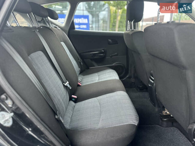 Черный Киа Сид, объемом двигателя 1.4 л и пробегом 224 тыс. км за 6200 $, фото 41 на Automoto.ua