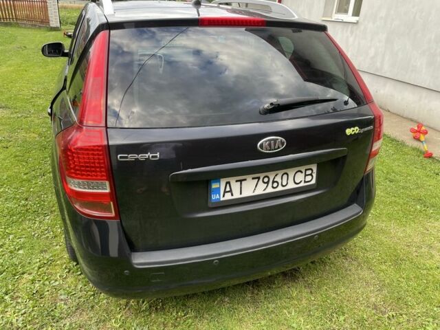 Черный Киа Сид, объемом двигателя 1.4 л и пробегом 190 тыс. км за 4412 $, фото 5 на Automoto.ua