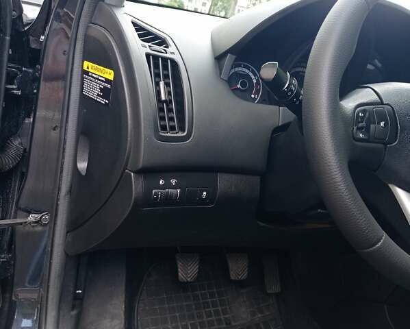 Черный Киа Сид, объемом двигателя 0 л и пробегом 167 тыс. км за 5999 $, фото 20 на Automoto.ua